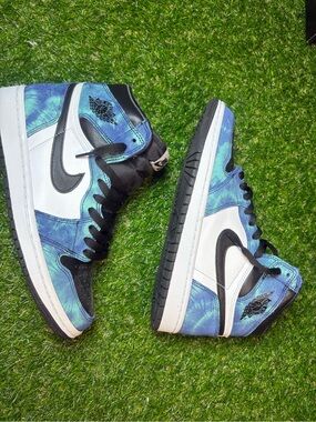 Nike Blue Galaxy Tie-Dye High-Top Jordan’s with Black accents 7youth women’s 8.5